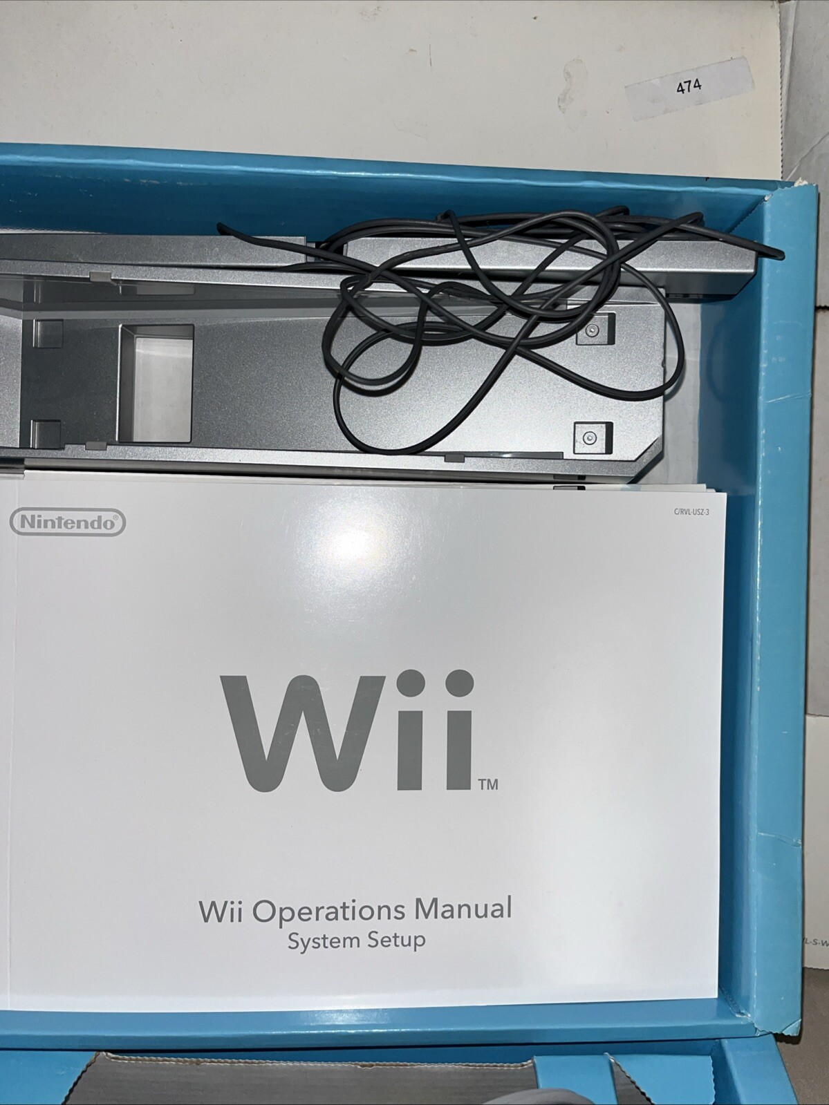 ❤️NINTENDO Wii HOME CONSOLE COMPLETE WITH NO GAMES. TESTED. RVL-001 WHITE W/ BOX