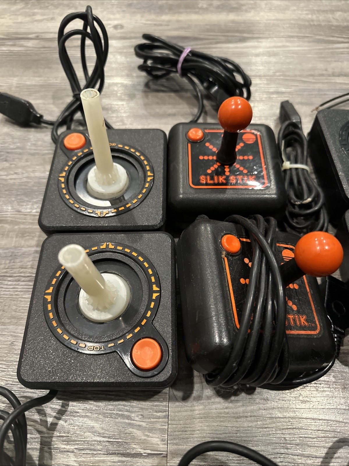 Original Atari 2600 Console CX-2600A – Wood Grain – 14 games – Extras Working