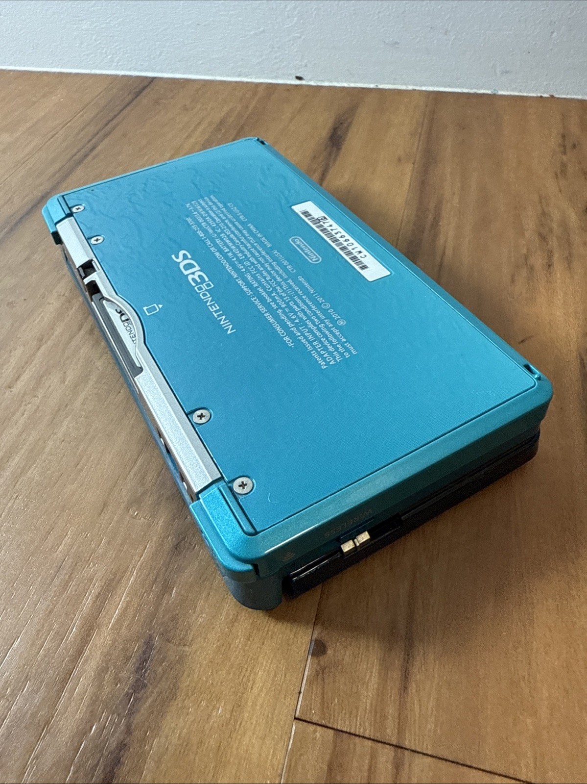 NINTENDO 3DS AQUA BLUE CTR-001: TESTED – NO Charger – W/ Guitar Hero