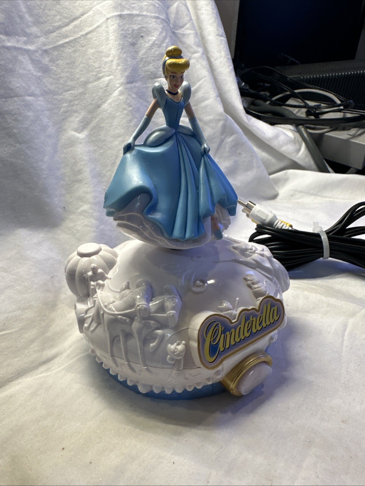 Disney Princess Sleeping Beauty Jakks Pacific Plug & Play TV Game 2007 – Tested!