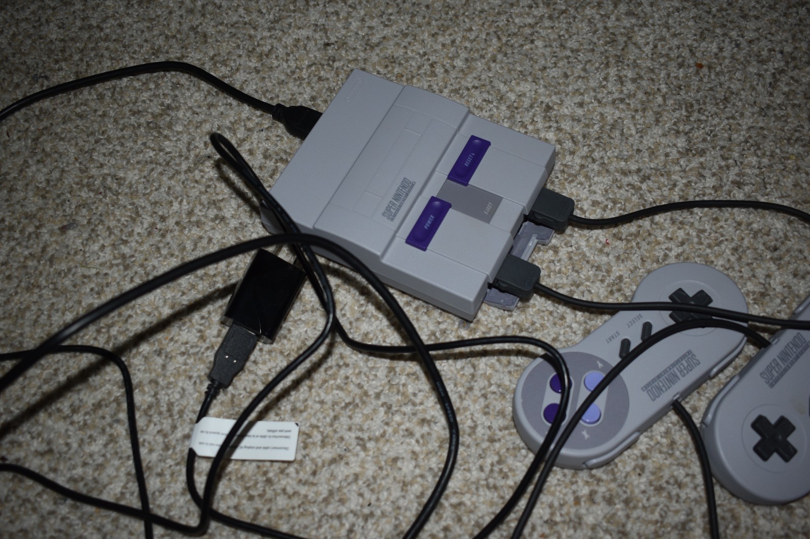 Super Nintendo SNES Console Control Deck CLV-201 with 2 Controllers and Cords