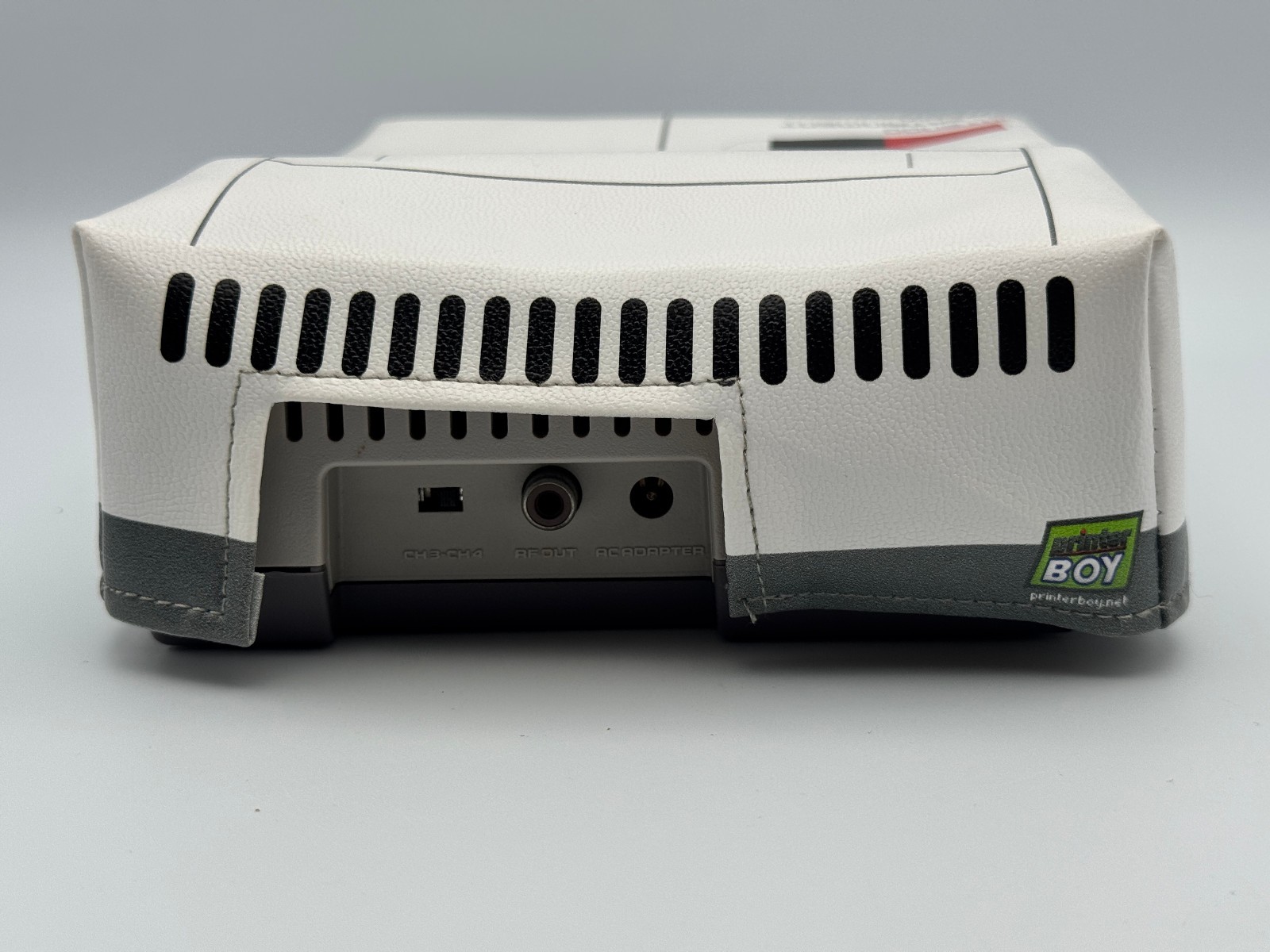 Nintendo NES Top Loader NES-101 – composite AV mod – dog bone controller extras