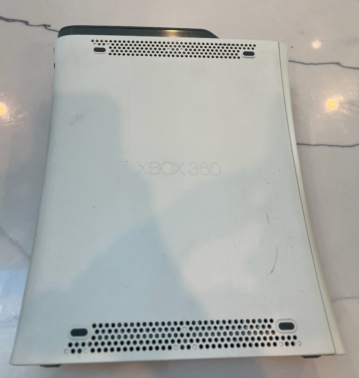 Microsoft Xbox 360 Pro 20GB Console – Matte White