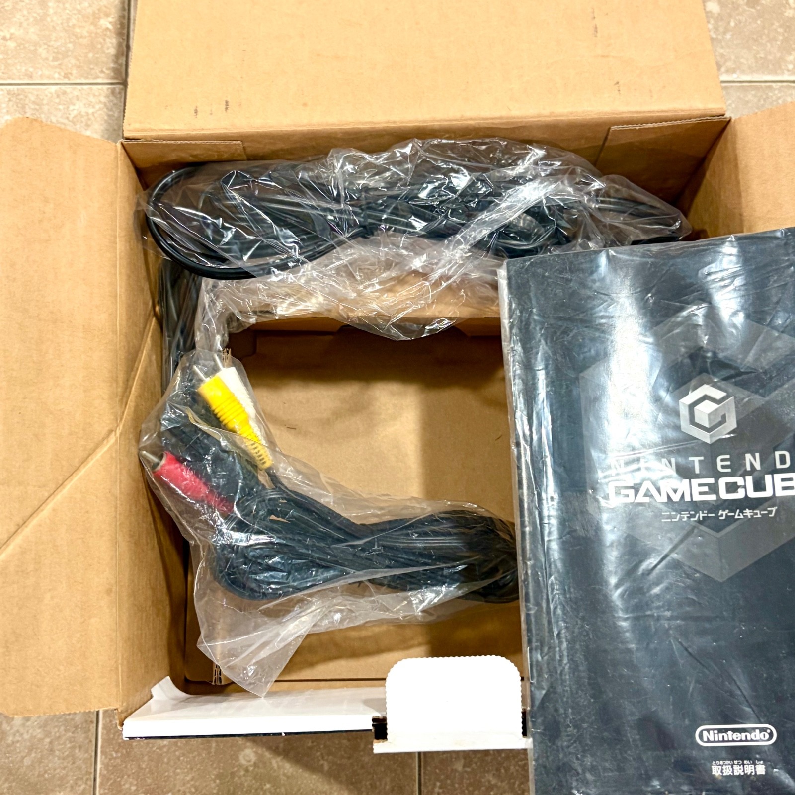 MINTY Nintendo Gamecube Platinum Console NIB DOL-001 CIB System RARE – JPN / USA