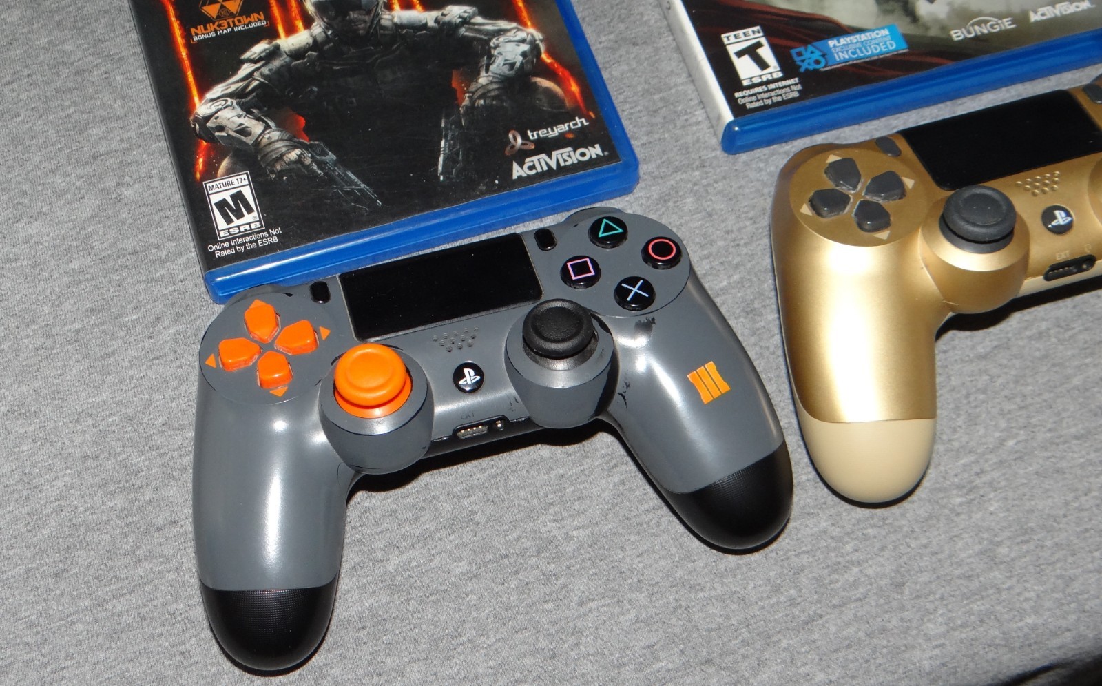 Sony PS4 COD: BO3 LTD Edition 1 TB CUH-1215B – 2 Games & 2 Controllers *TESTED*