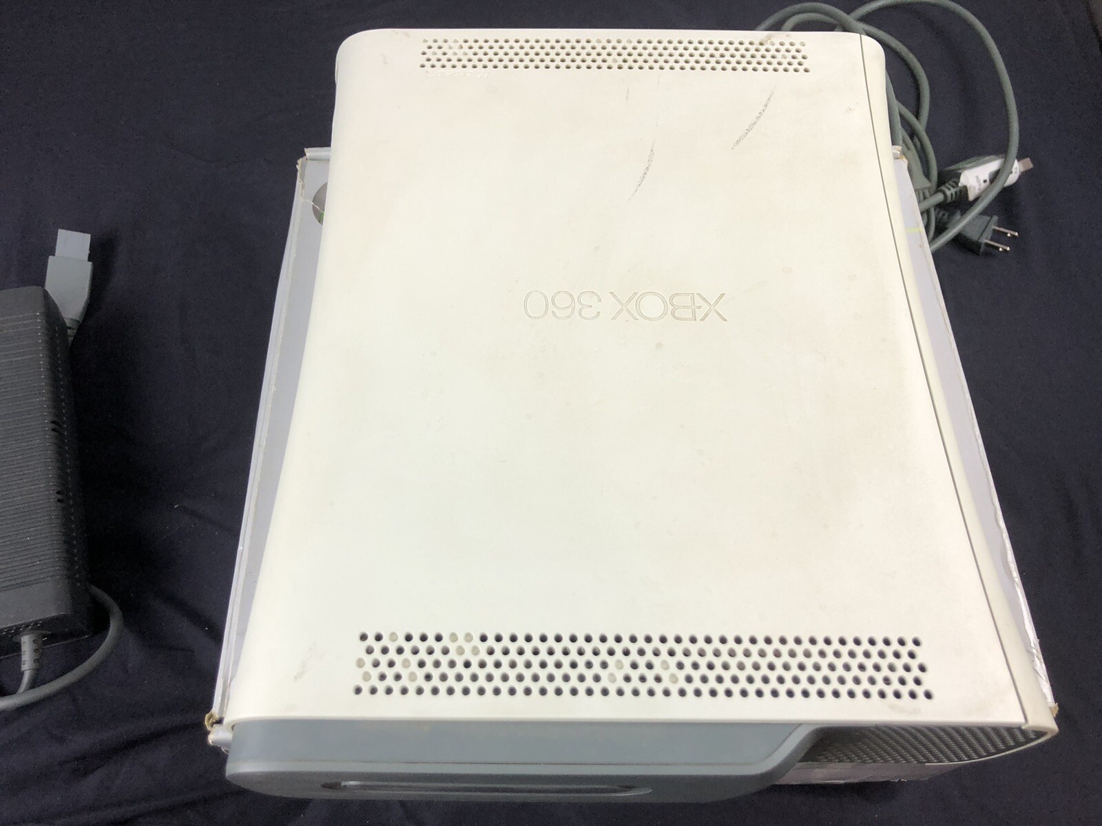 Microsoft Xbox 360 PARTS ONLY White Console With Hard Drive See Description