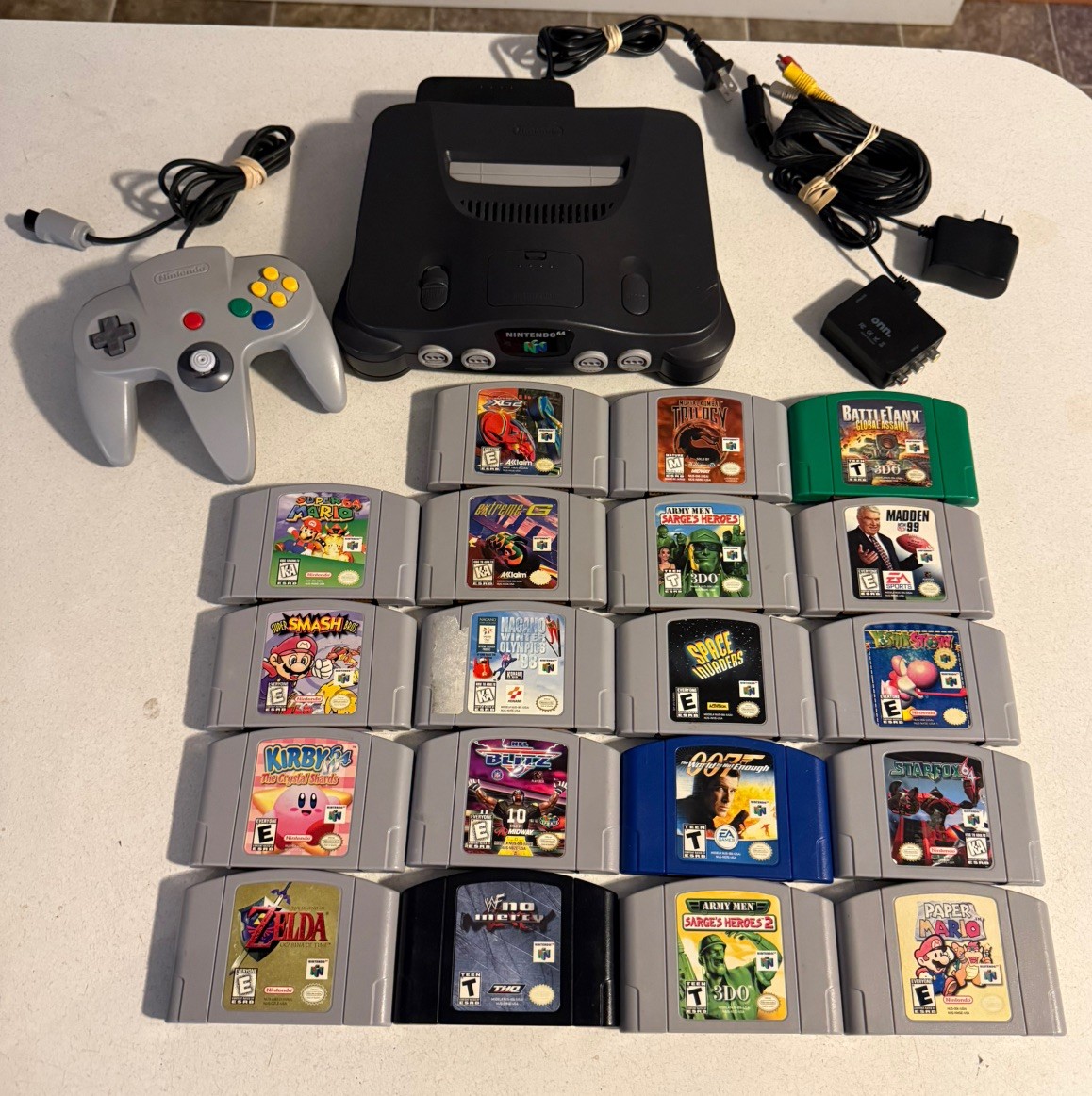 Nintendo 64 N64 Console Bundle w/19 Game 1 controller & hdmi converter box