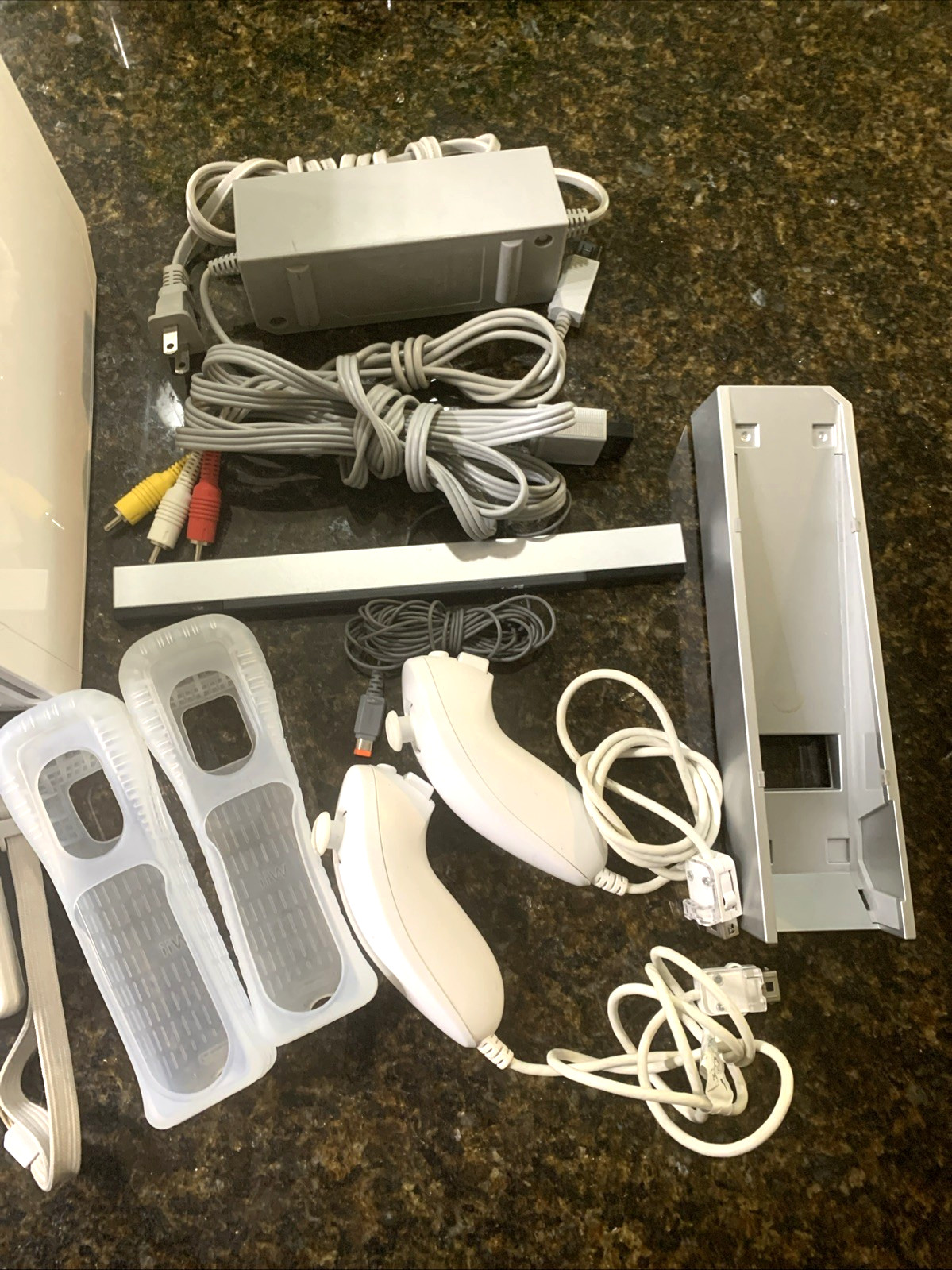Wii Console Bundle Model RVL-001 USA