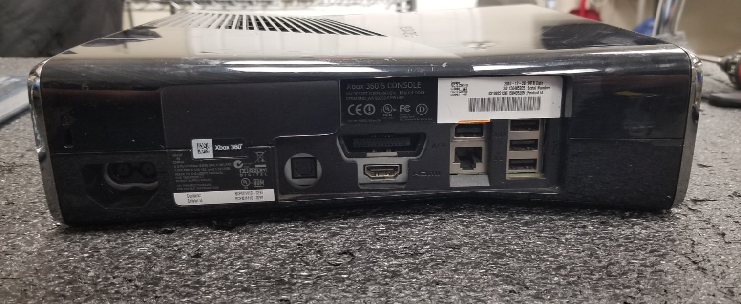 Microsoft Xbox 360 S Console : 1439 : 250GB : Tested & Works