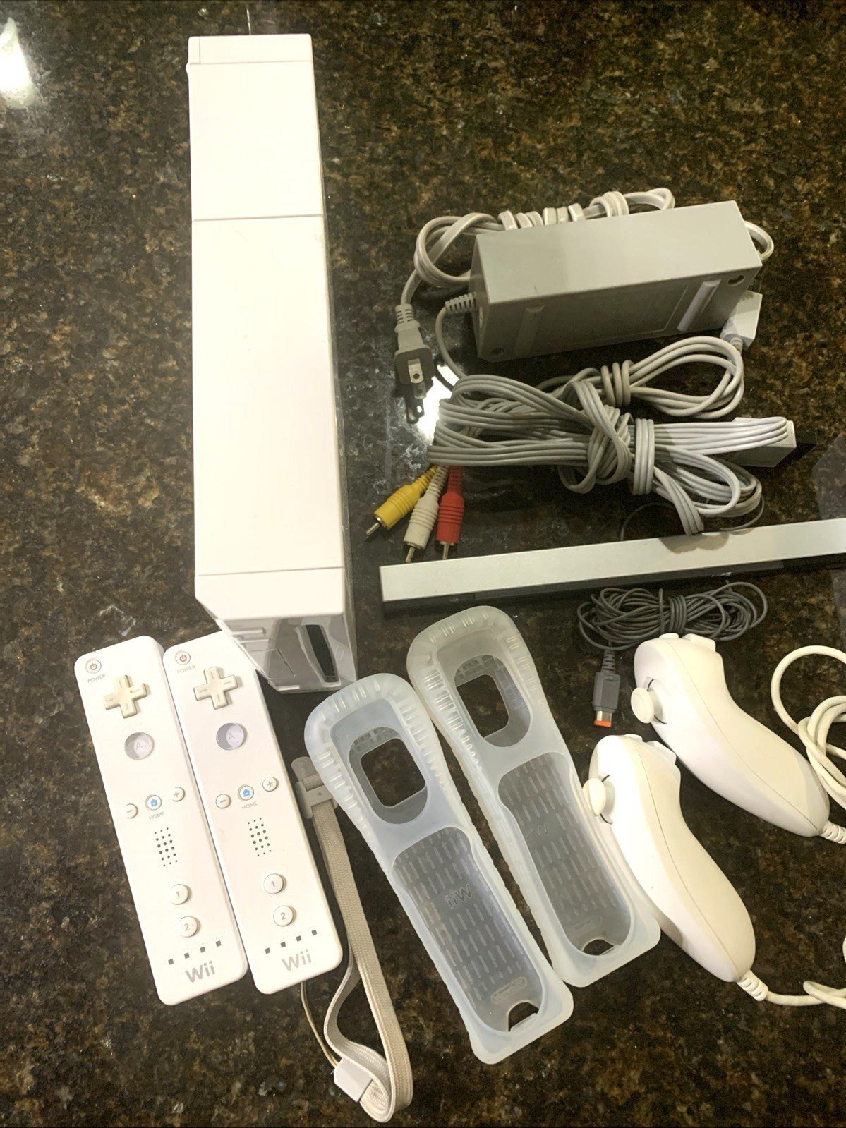 Wii Console Bundle Model RVL-001 USA