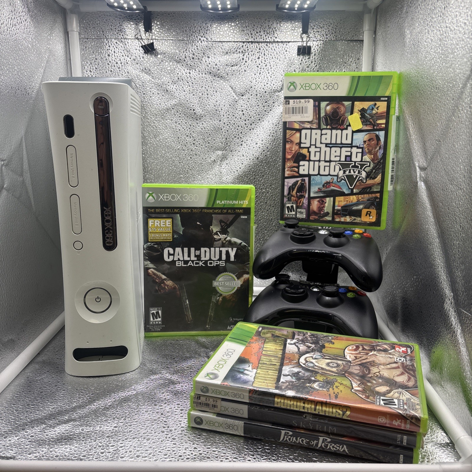 Xbox 360 l 60GB Console Bundle w Games + Controllers+ component HD AV cable