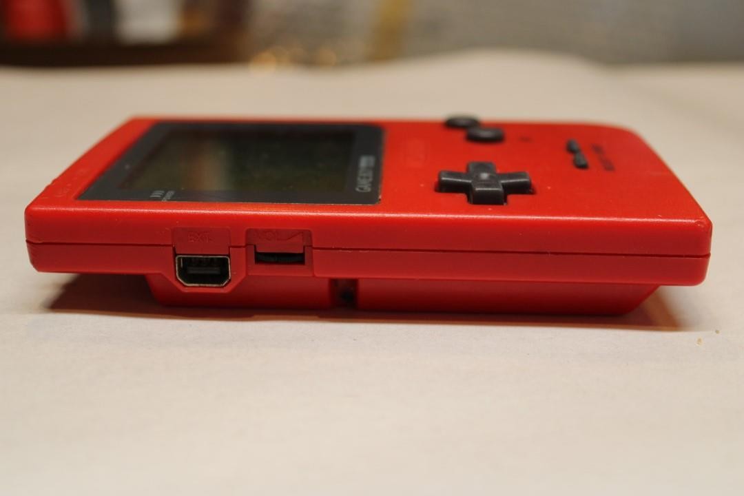 Nintendo Game Boy Pocket Handheld Console MGB-001 – Red