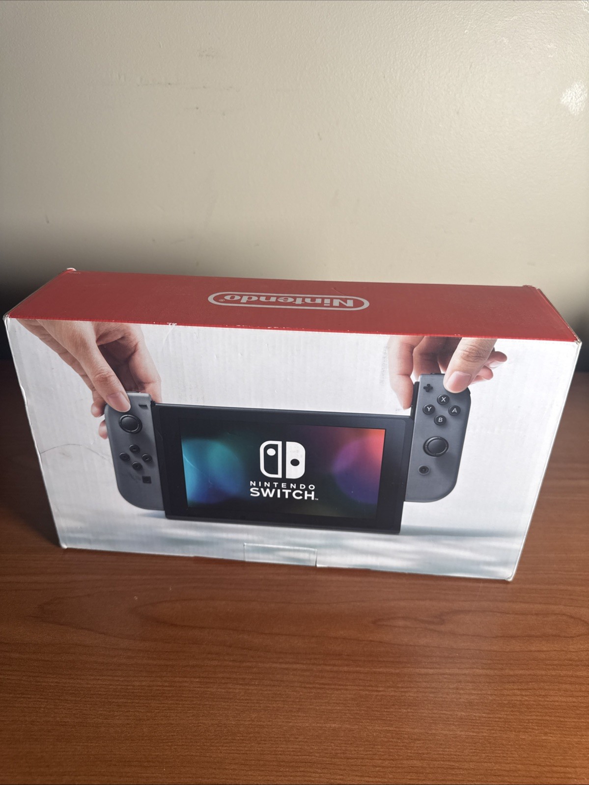 Nintendo Switch HAC-001 32GB Console with Gray Joy‑Con W Box Complete.