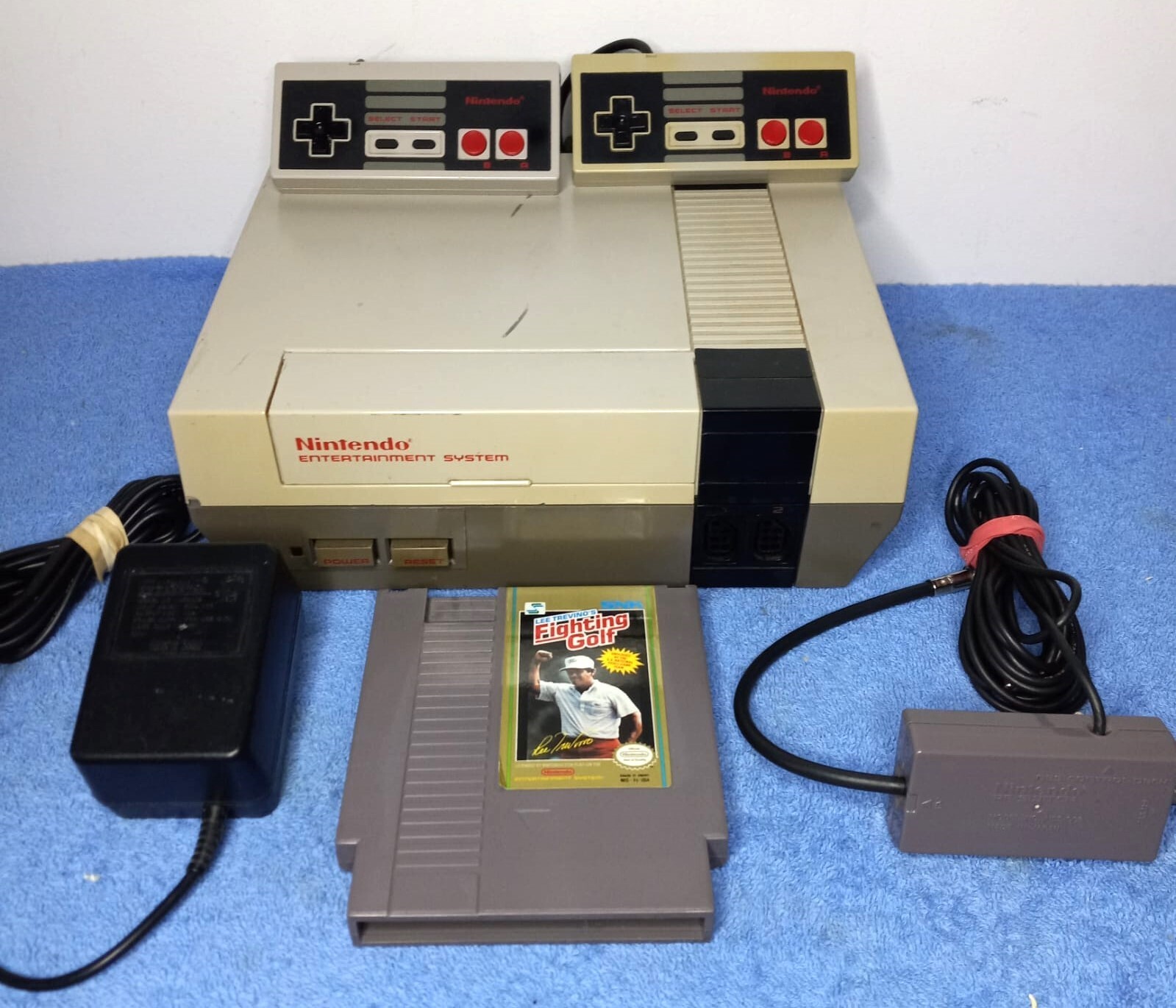 Nintendo NES Action Set Home Console – White/Gray + 2 Controllers + Golf Game