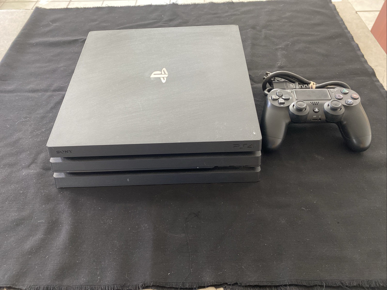 SONY PS4 PRO 1TB CONSOLE CUH-7015B W/ 1 CONTROLLER – TESTED FREE SHIP