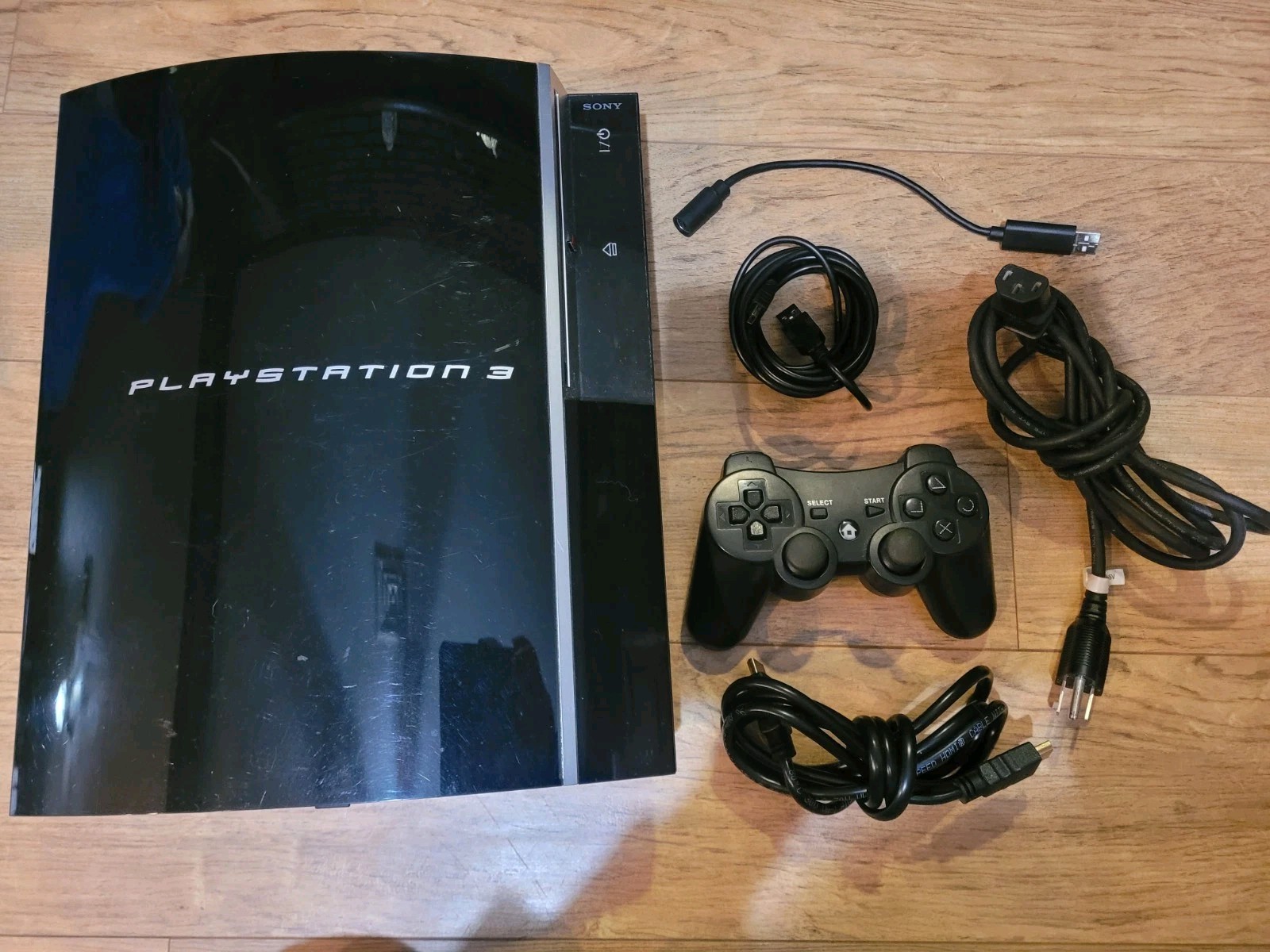 Sony PlayStation 3 – 160 GB Console With 11 Games & Controller