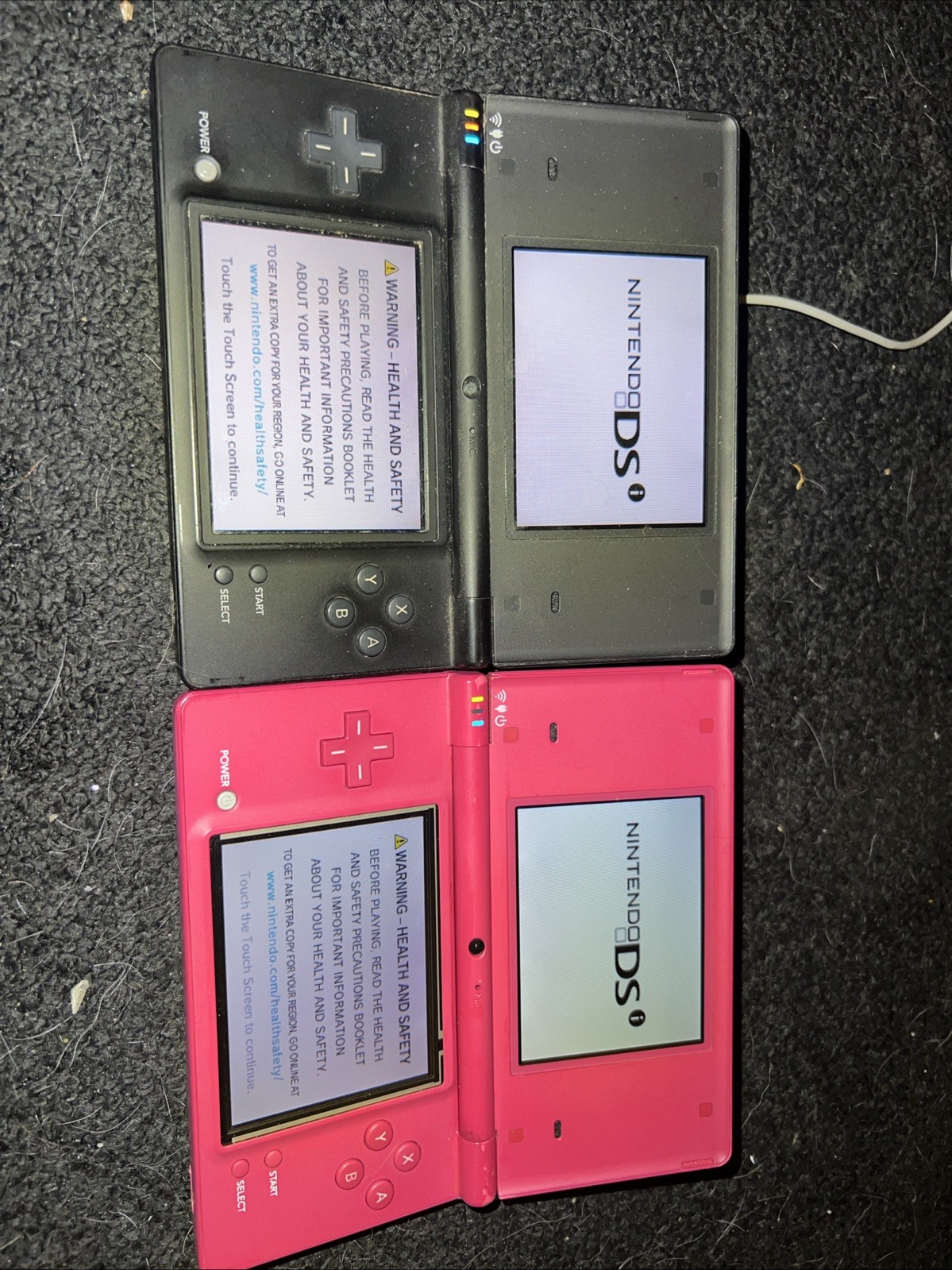 Nintendo DSi Pair Black And Pink