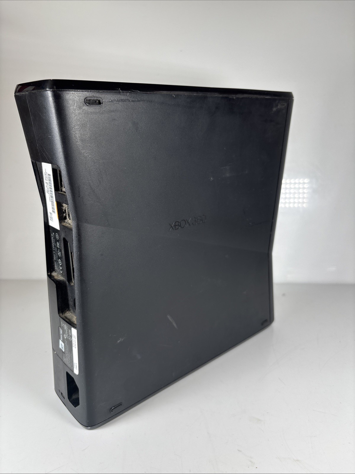 XBOX 360 SLIM Console 60GB 1 Controller – STANDARD PLAYERS CONDITION GRADE C