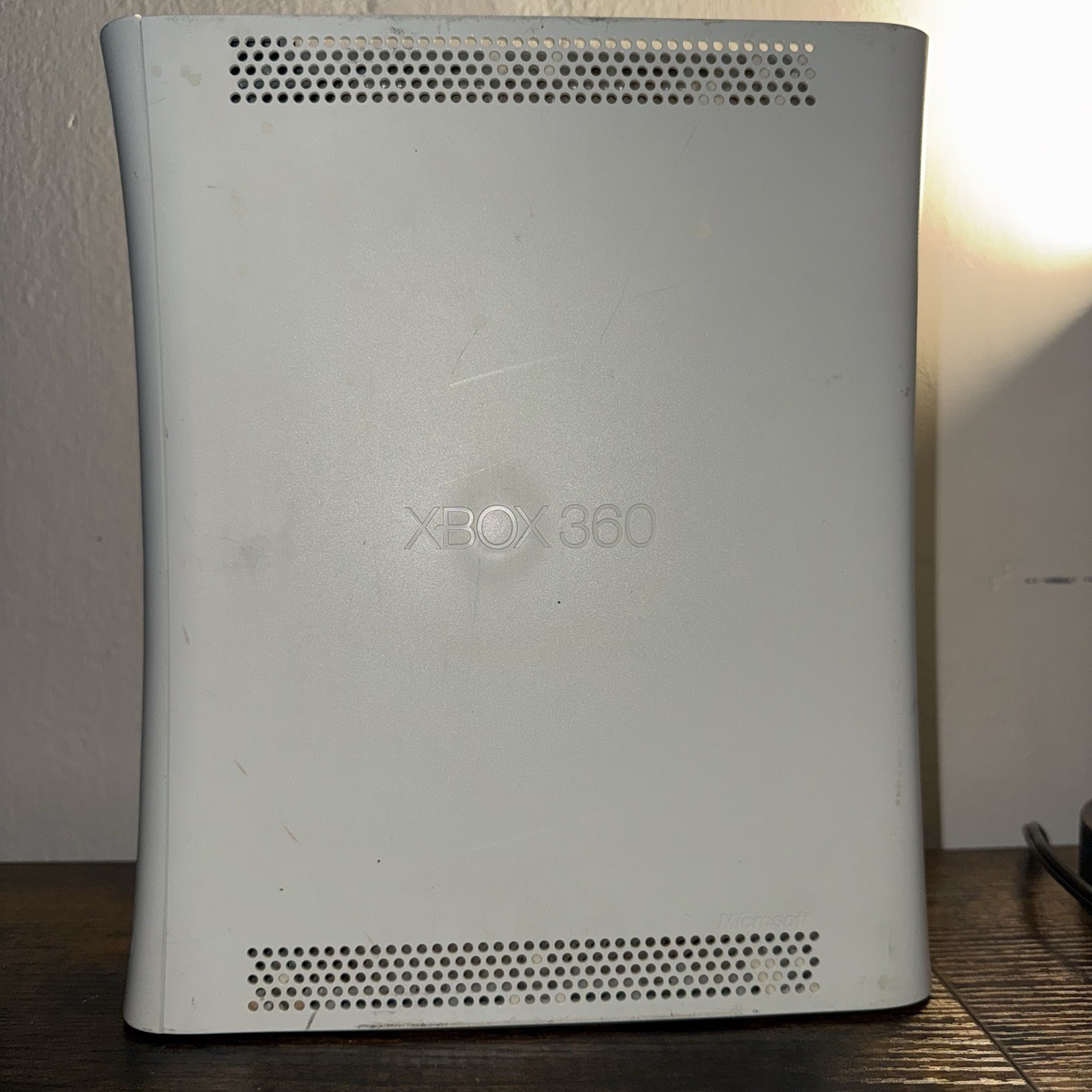 Microsoft Xbox 360 White Home Console Only Untested/ For Parts No Cords