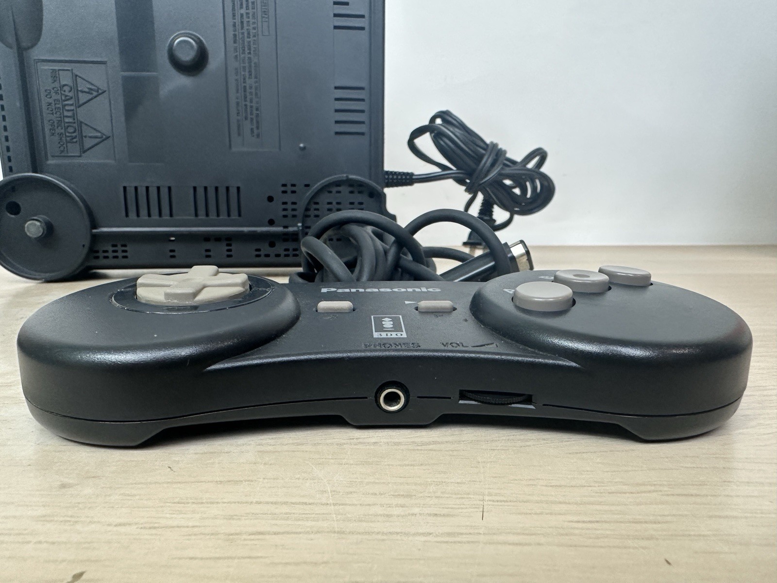 Panasonic 3DO FZ-1 USAa Console w/OEM Controller & 2 Games – Very Clean – WORKS!