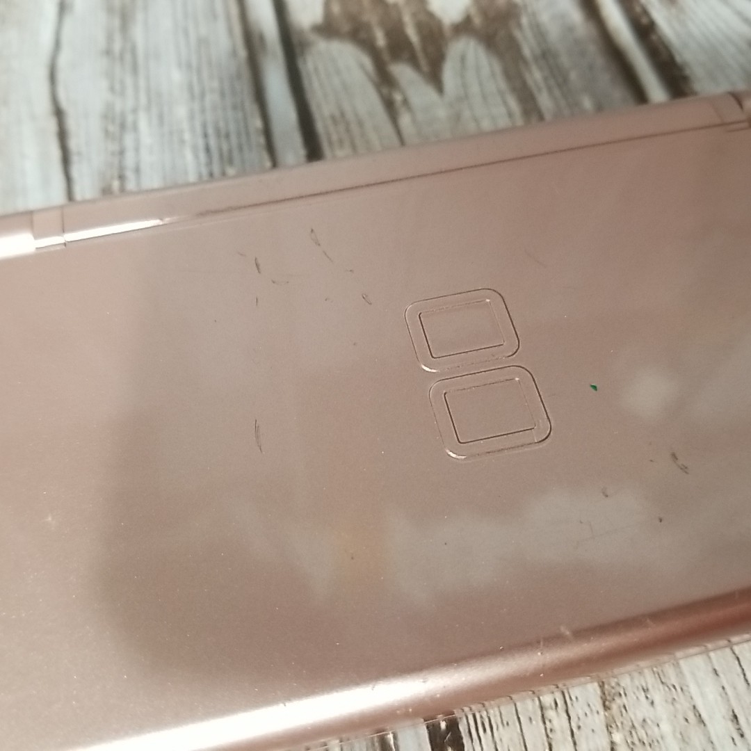 Nintendo DS Lite Metallic Rose Handheld Video Game Console w/ Charger & Stylus