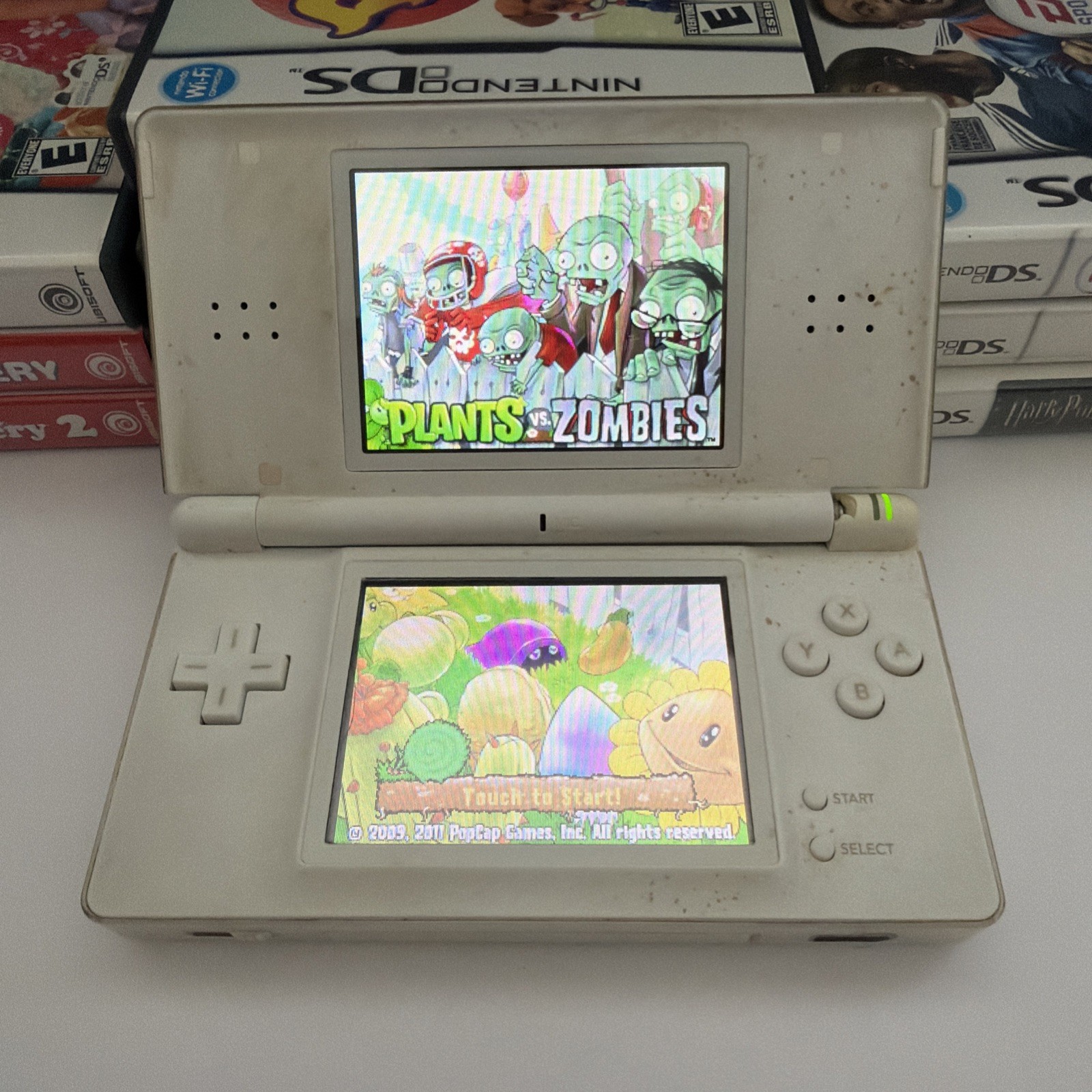 Nintendo DS Lite Original Handheld System Games Console White W/Games READ