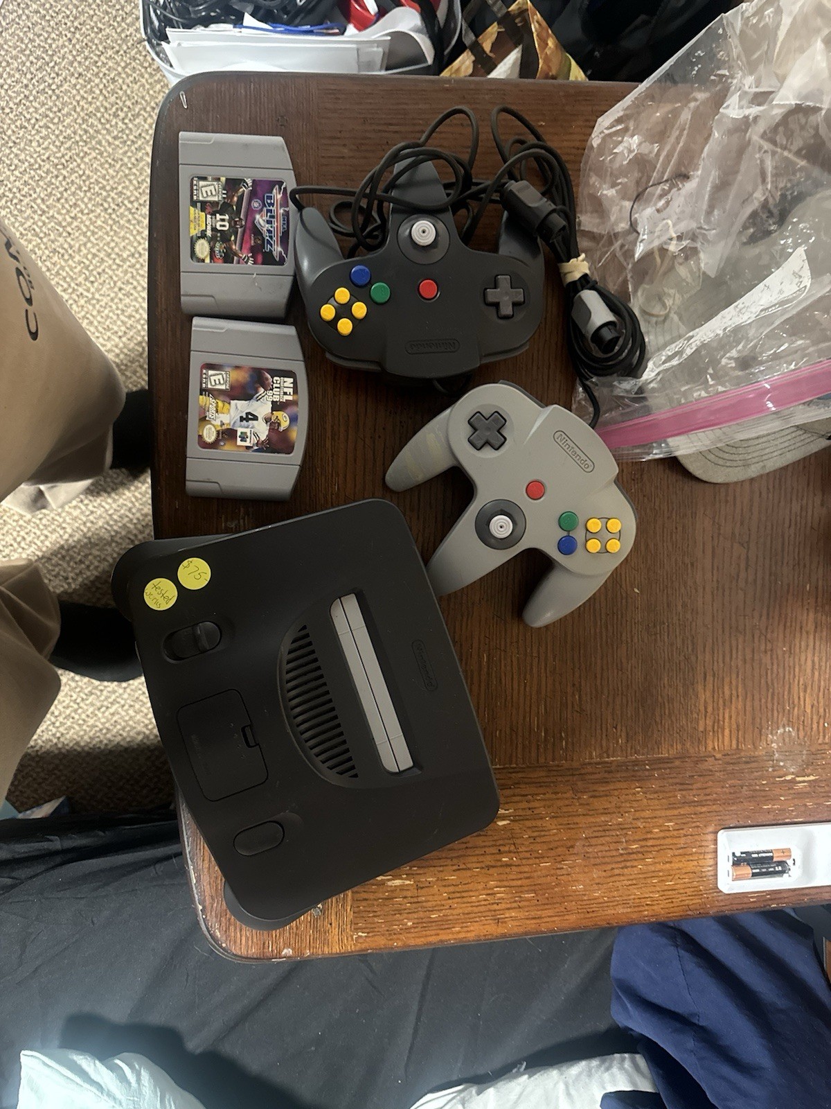 Nintendo 64 System 32MB Home Console – Charcoal Gray