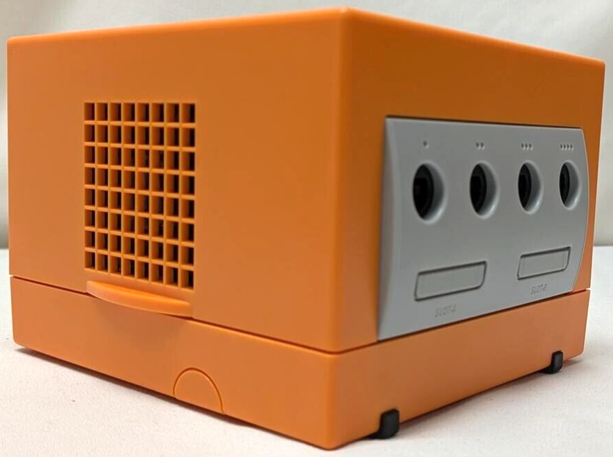 Nintendo GameCube ORANGE Housing Gaming Console DOL-001 Controller Bundle NTSC