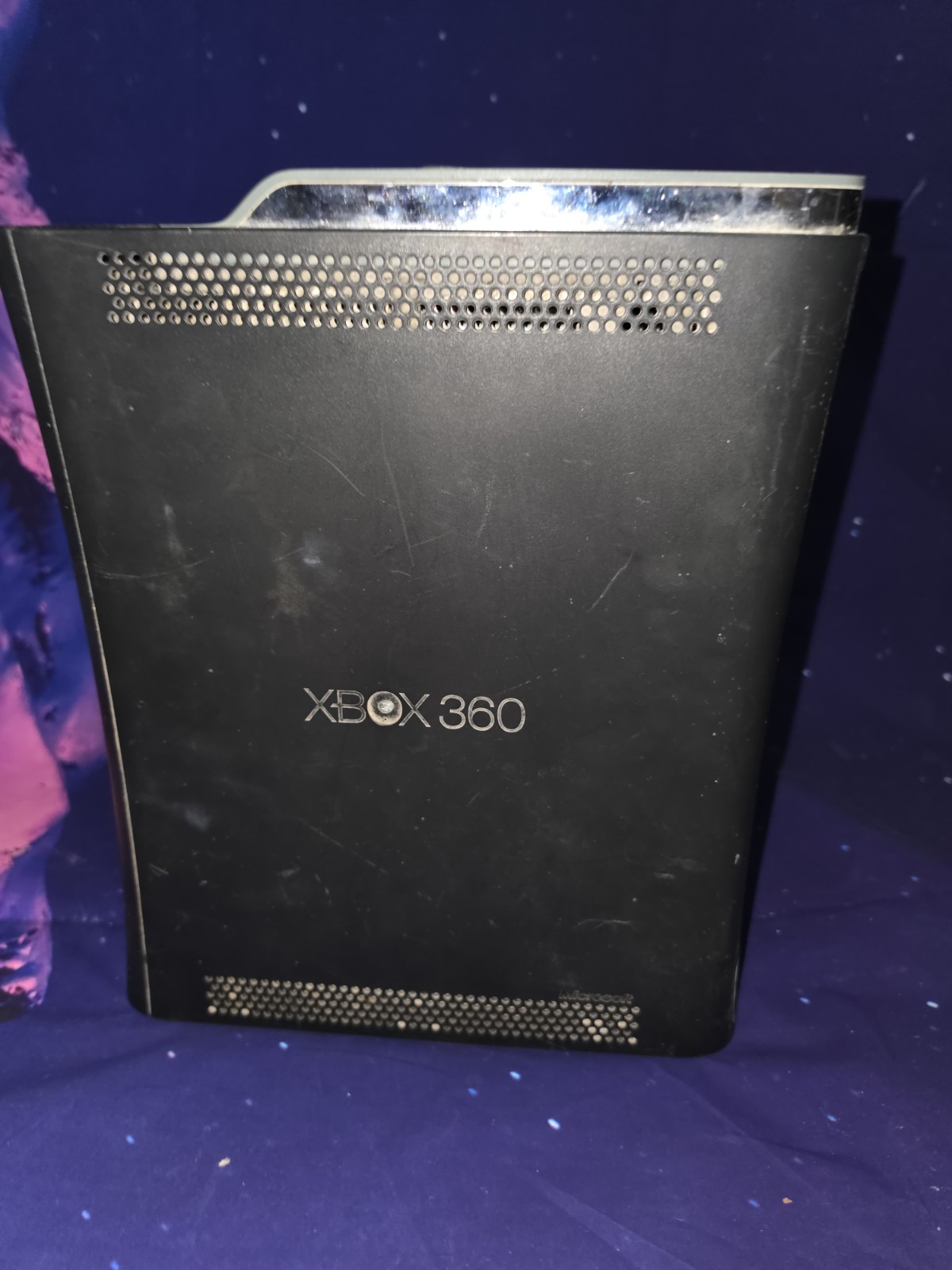 2 Microsoft Xbox 360 selling for parts. none tested