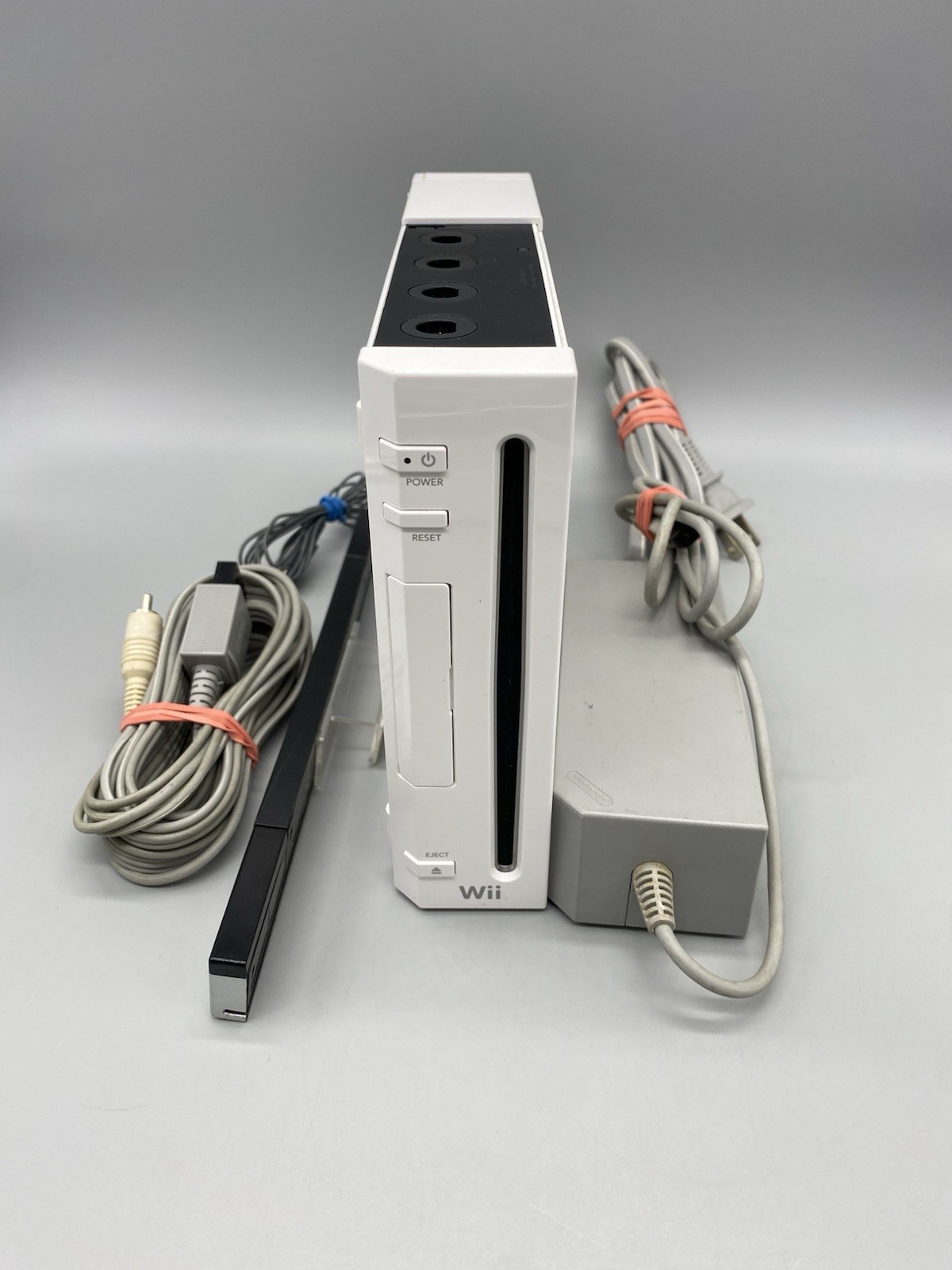 Nintendo Wii RVL-001 Console – White W/ Wii Remote, Sensor Bar, 5 Games TESTED