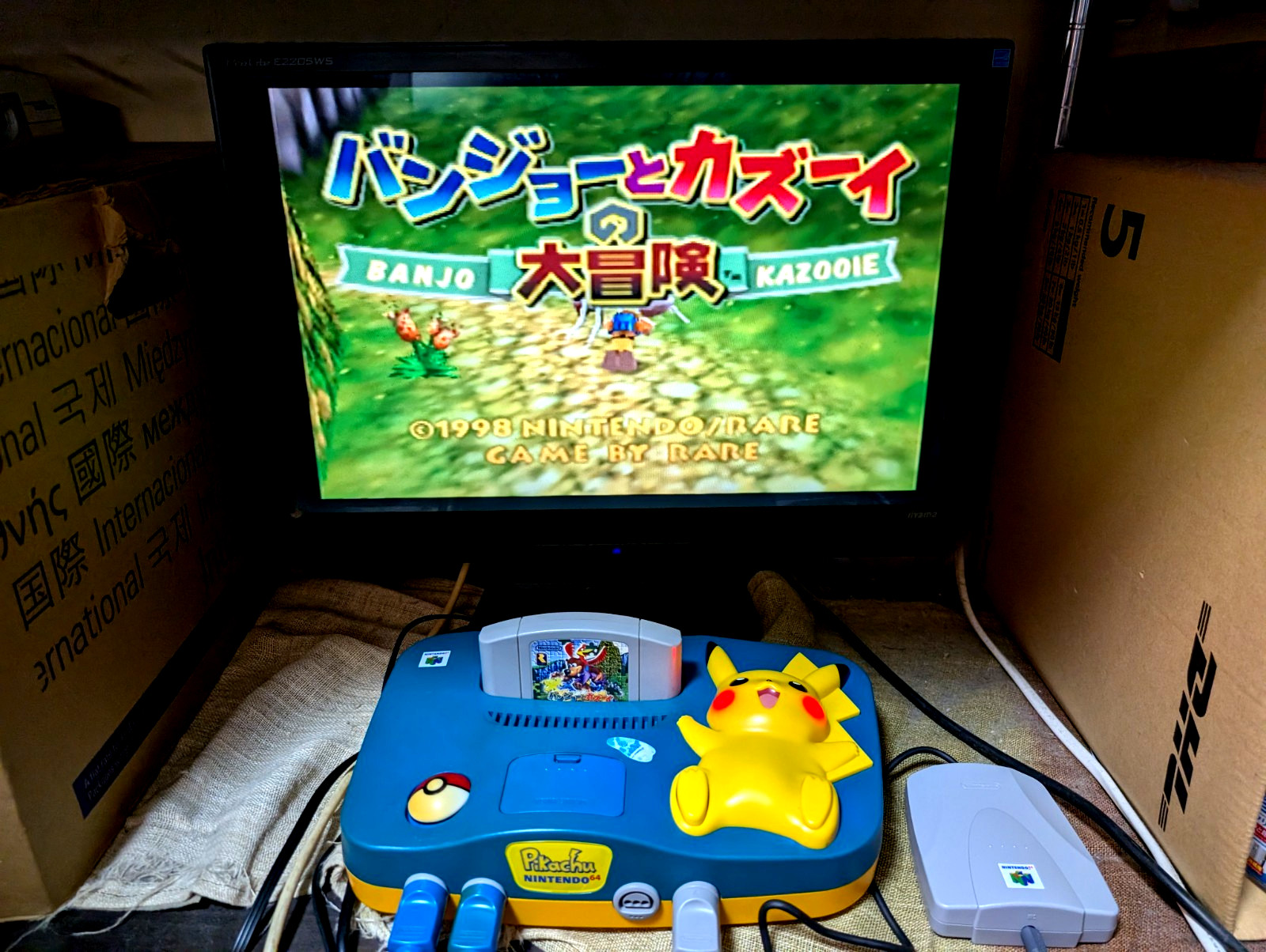Nintendo 64 Pokemon Pikachu Region Free Console 2Controllers N64 japan