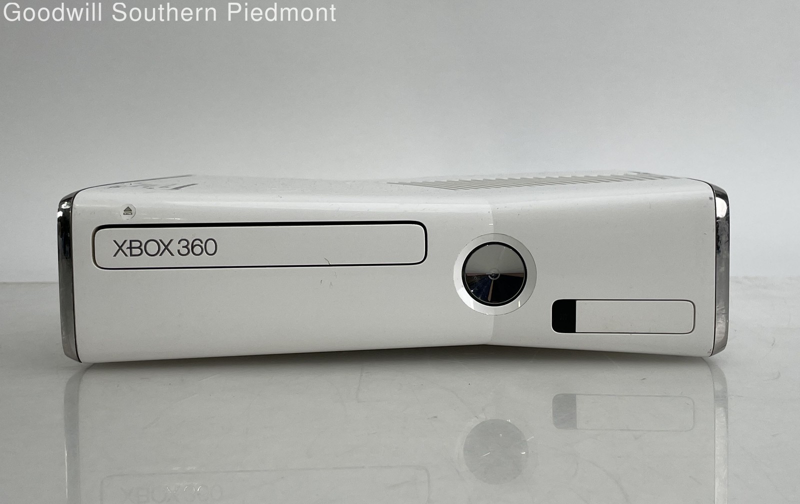 Microsoft Xbox 360 S Slim 4GB Video Game Console Only – White – Tested