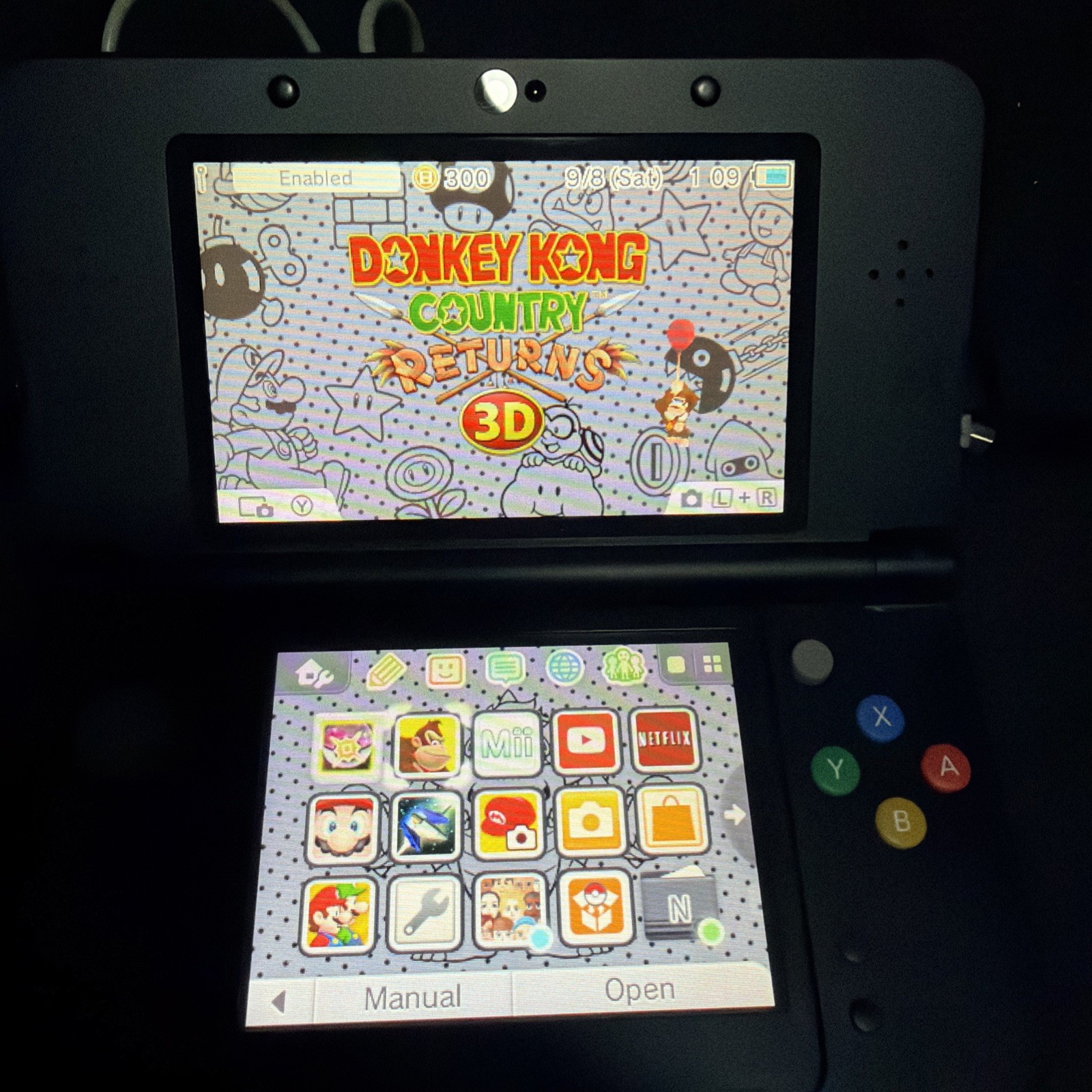 Nintendo 3DS Super Mario System – Black Friday Edition 20+ games Preinstalled