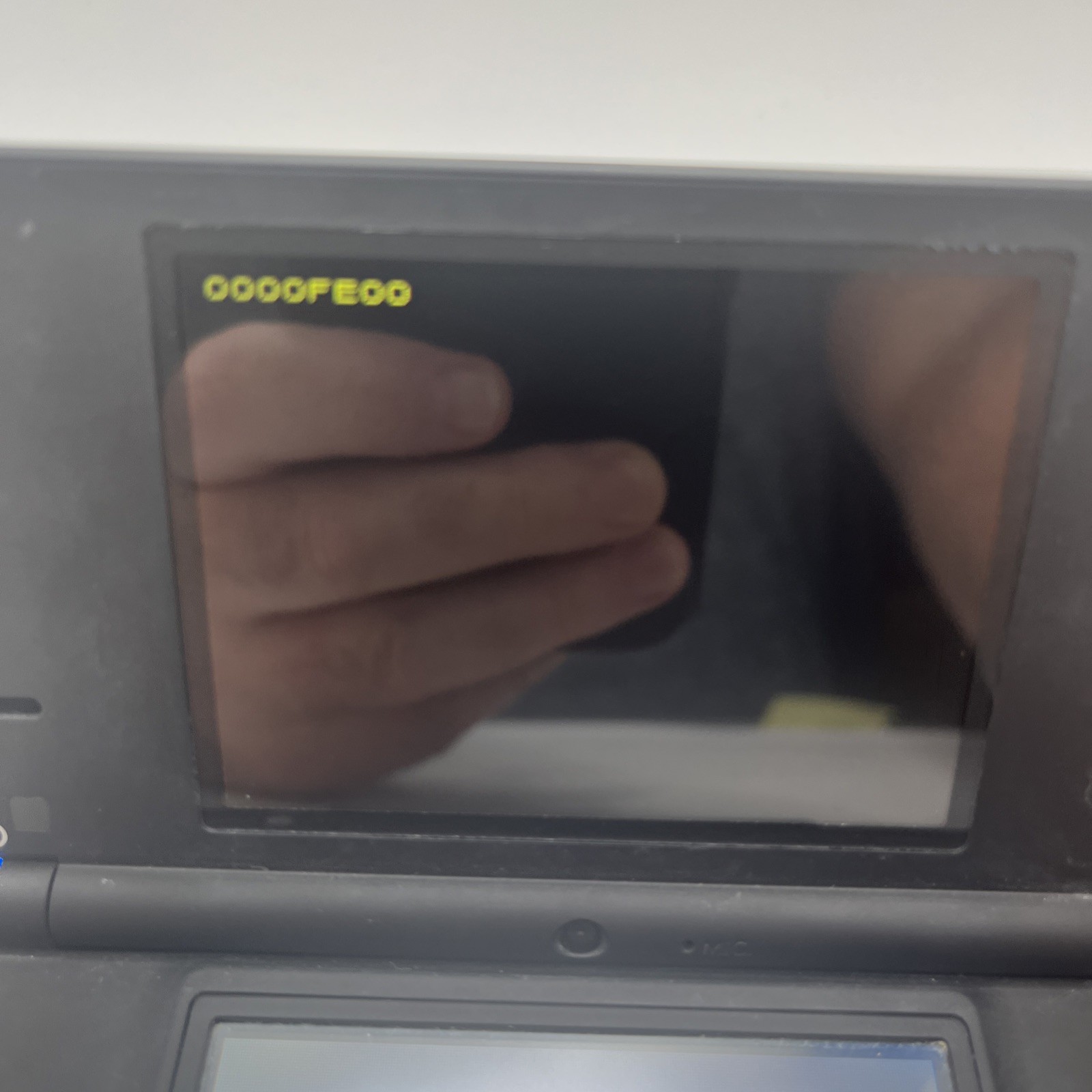 Nintendo DSi Matte Black Handheld Game Console System TWL-001 Error 0000FE00