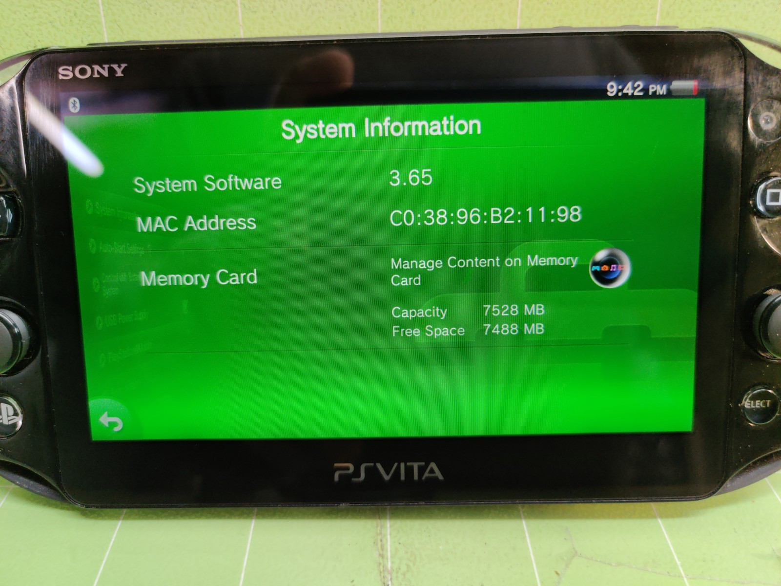 SONY PS Vita PCH-2001 Slim Black Wi-Fi- LCD -FW:3.65 -TESTED – WORKING –