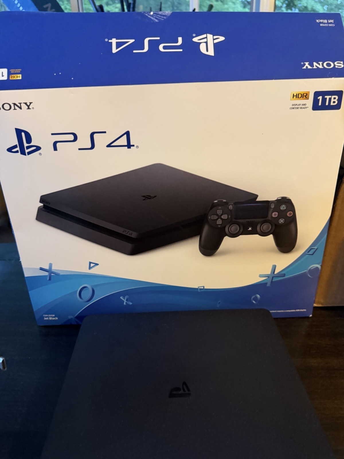 SONY PS4 SLIM 1TB CONSOLE CUH-2215B WITH 1 CONTROLLER, CABLES & BOX (WBP018061)