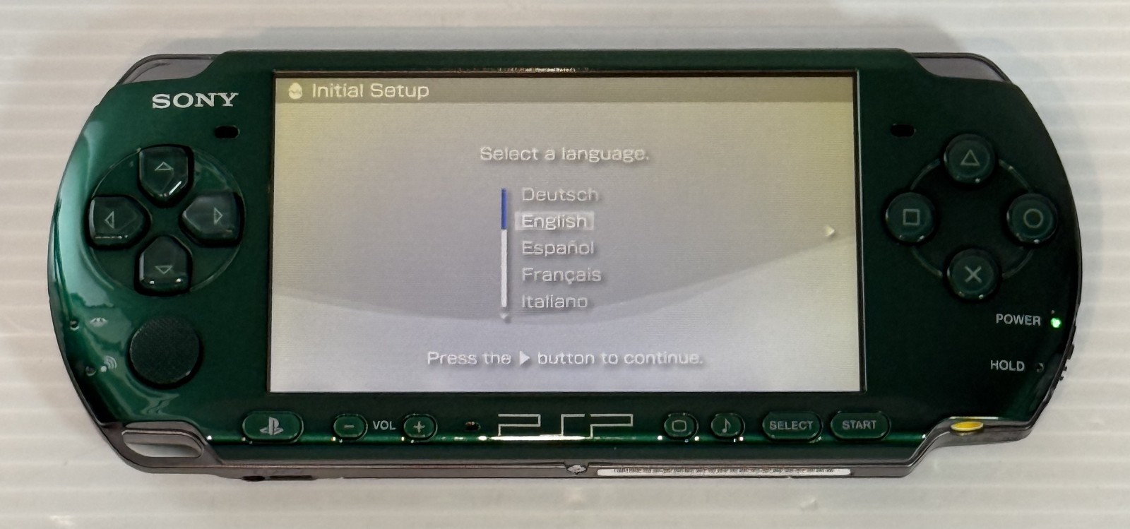 Sony PSP-3000 PSP 3000 Console Green Color Region free w/pouch, 8GB – Excellent