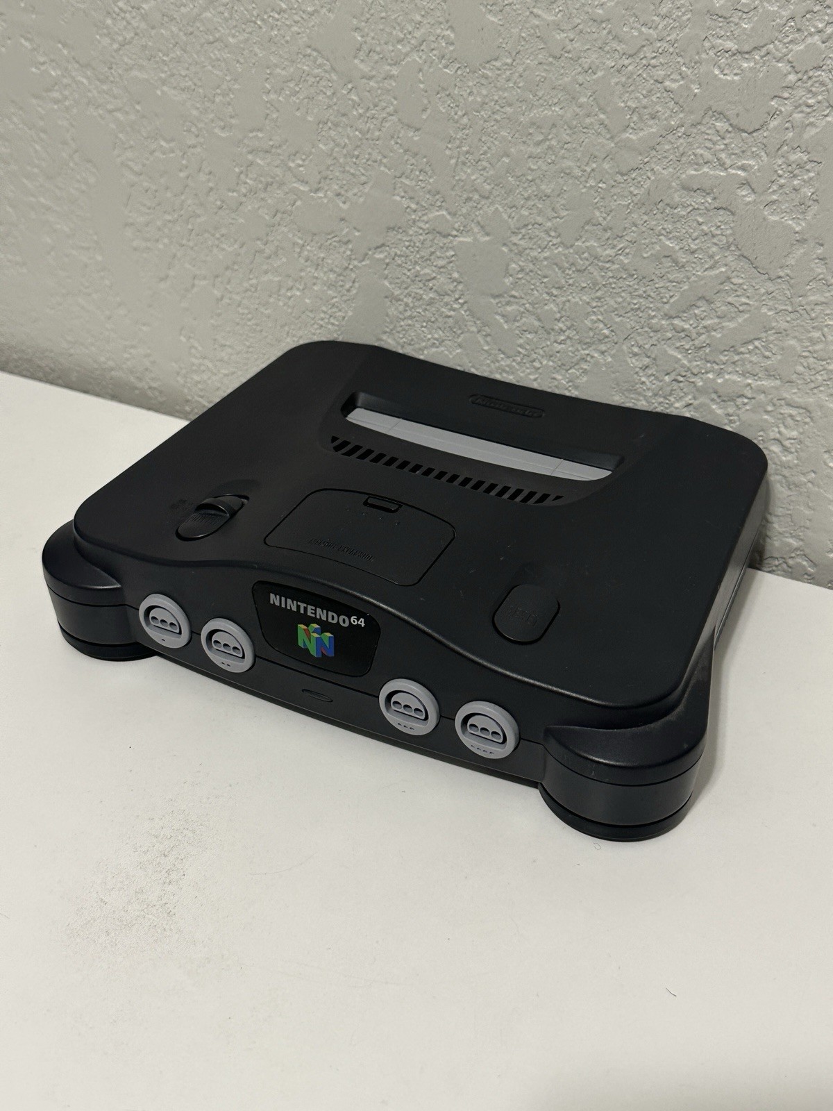 Nintendo 64 NUS-001(USA) Console Bundle w/ 2 Controllers Power/AV Cables