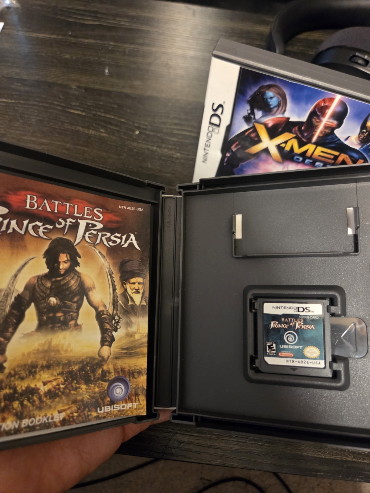 Nintendo DS NTR-001 Titanium Silver Original, Tested & Woking W/ Games CIB