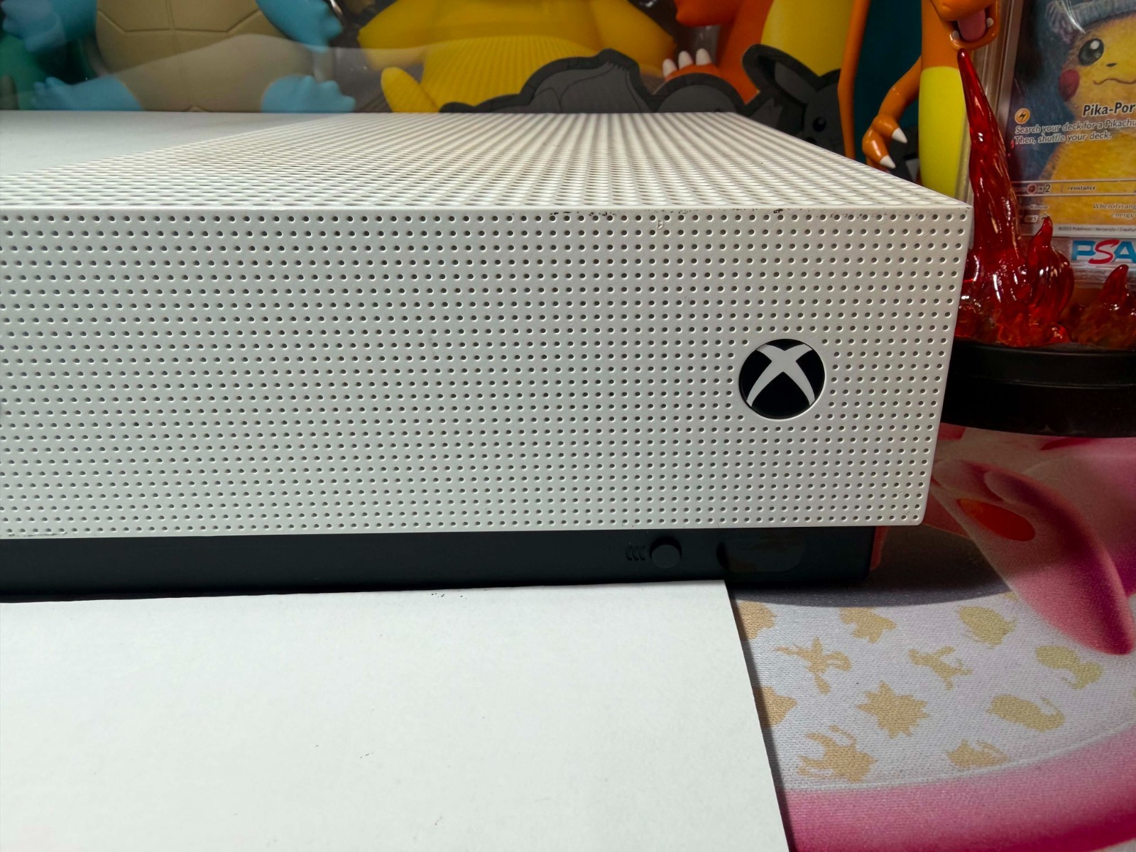 Microsoft Xbox One S 500 GB Console – White Used Tested Authentic Minor Wear