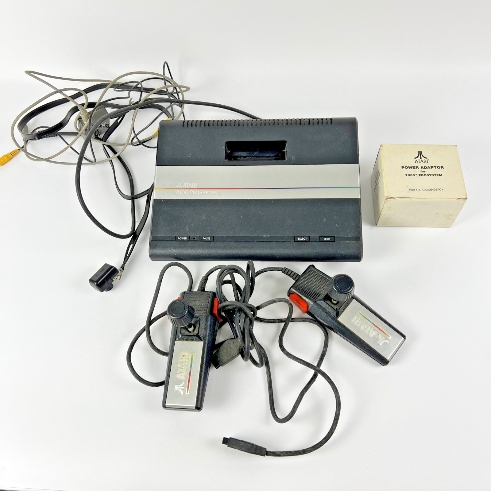 Atari 7800 ProSystem 1986 Console Bundle OEM Controllers Boxed Power AS IS Parts