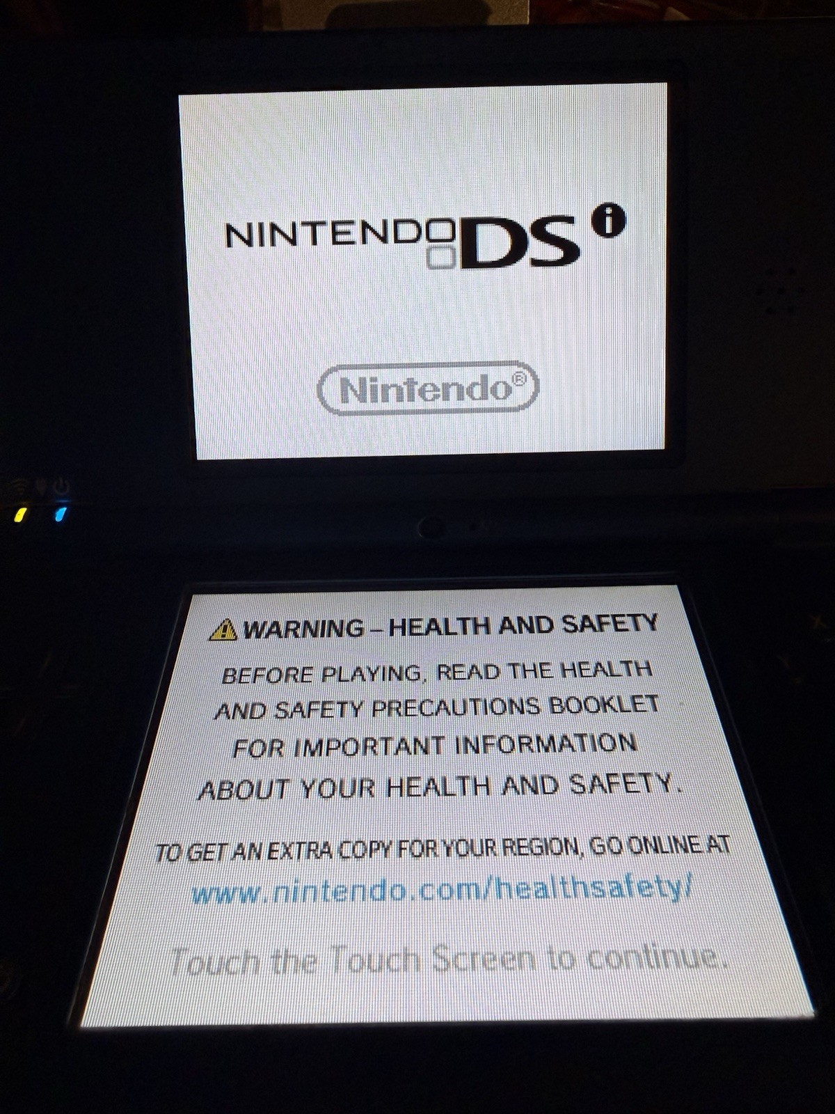 Nintendo DSi XL Midnight Blue + New Super Mario Bros + 2 Games & OEM Charger