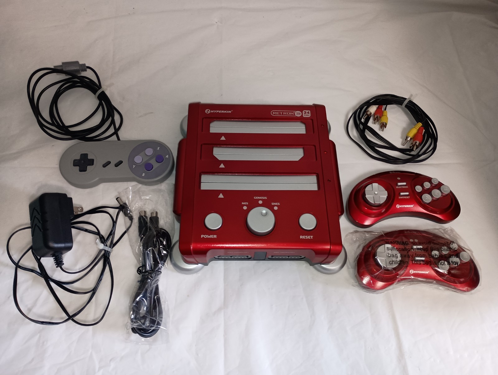 Hyperkin Retron 3 Wireless 2.4GHZ Console for NES Sega Genesis SNES Games TESTED