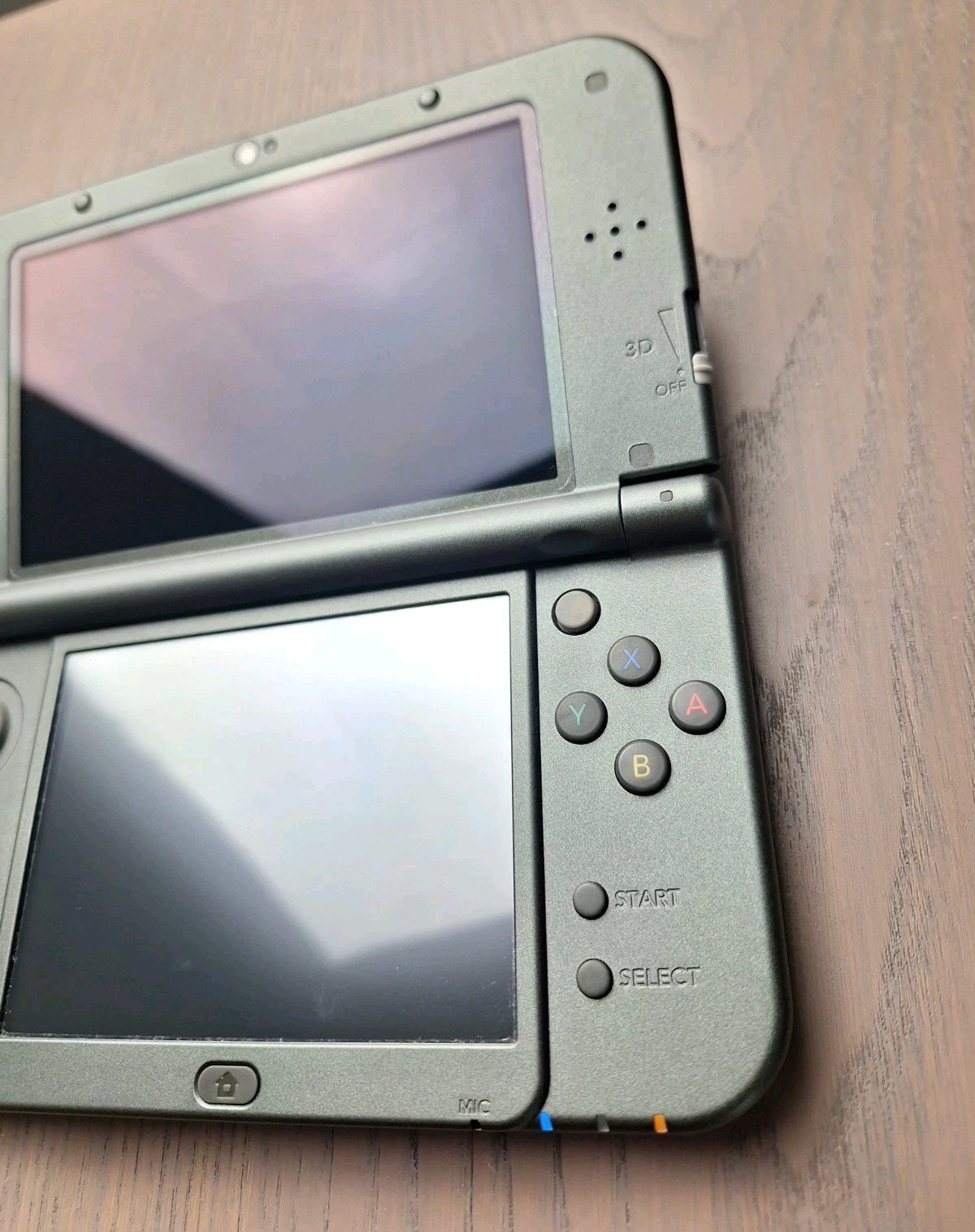 New Nintendo 3DS XL Metallic Black | Charger 32GB SD Card | REGION FREE TOP IPS