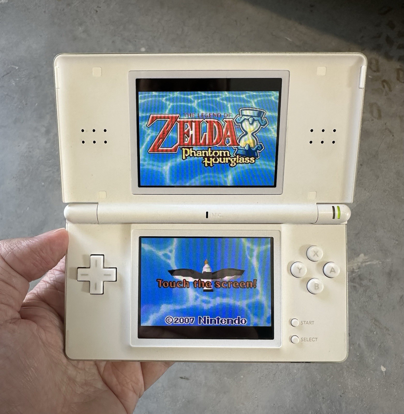 Nintendo DS Lite Crystal White / Polar White Console & Charger Region Free