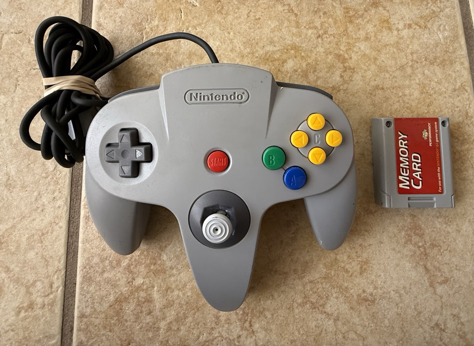 Nintendo 64 N64 Console NTSC with 1 Controller, Memory Cars & Game NUS-001 (USA)