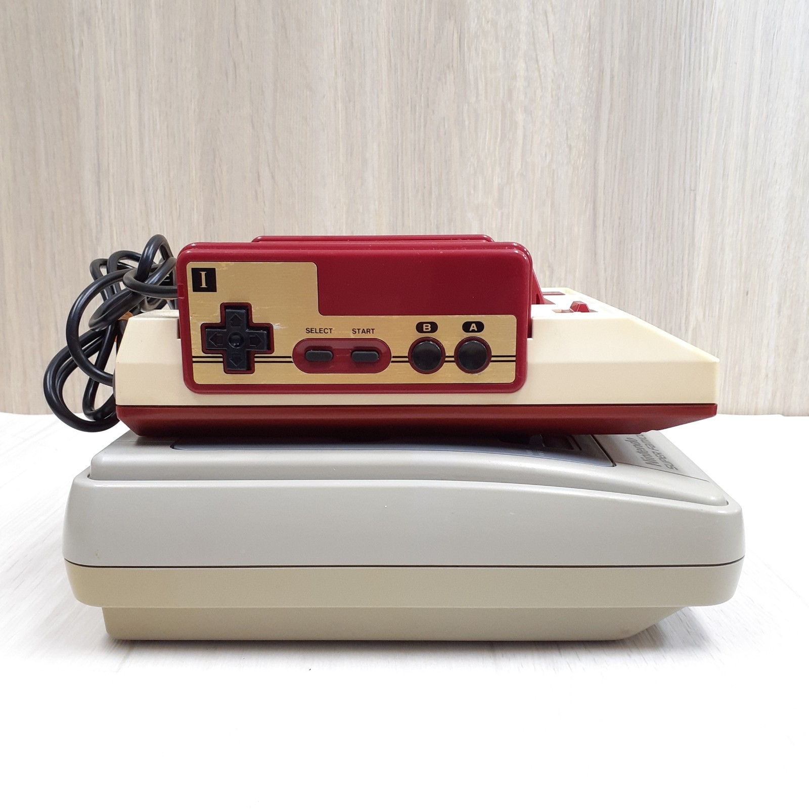 Nintendo Japanese original Famicom & Super Famicom Console with 6 Mario games