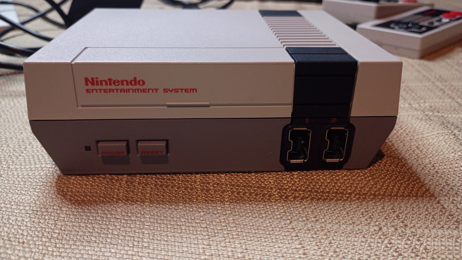 NINTENDO NES Classic Mini Edition Console Plug & Play 1 Controller No Hdmi