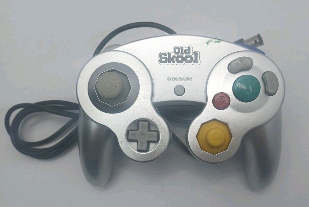 Nintendo GameCube Platinum Console -Controller- Cords Included DOL 101