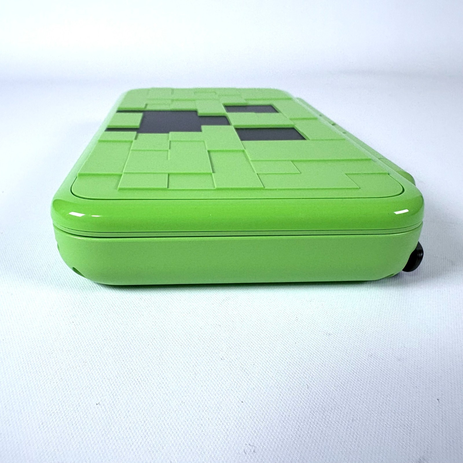 new Nintendo 2DS LL Minecraft Creeper Edition Video Game Console NTSC-J Japan